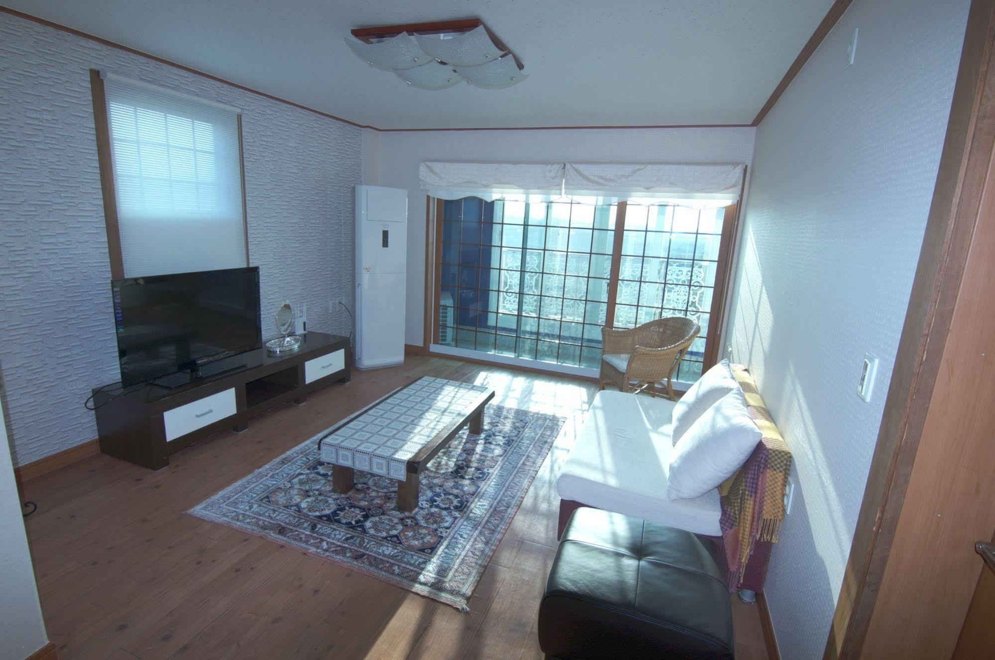 Yerae Holiday home
